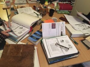 Skrivbordet hos homeopatistuderande